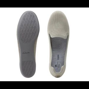 women's clarks carly dream dusty olive Size 5